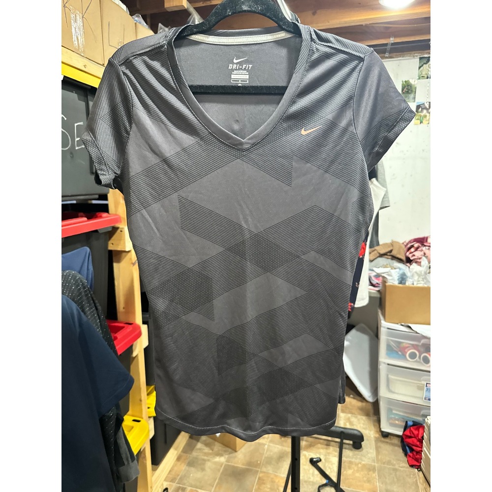 Nike Dri-FIT Running Shirt Womens Large Black‎ V-Neck Geometric Short Sleeve Top